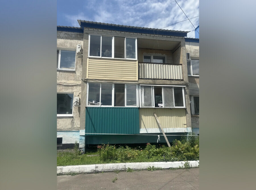 В Приамурье жителей многоквартирного дома хотят через суд обязать снести все балконы