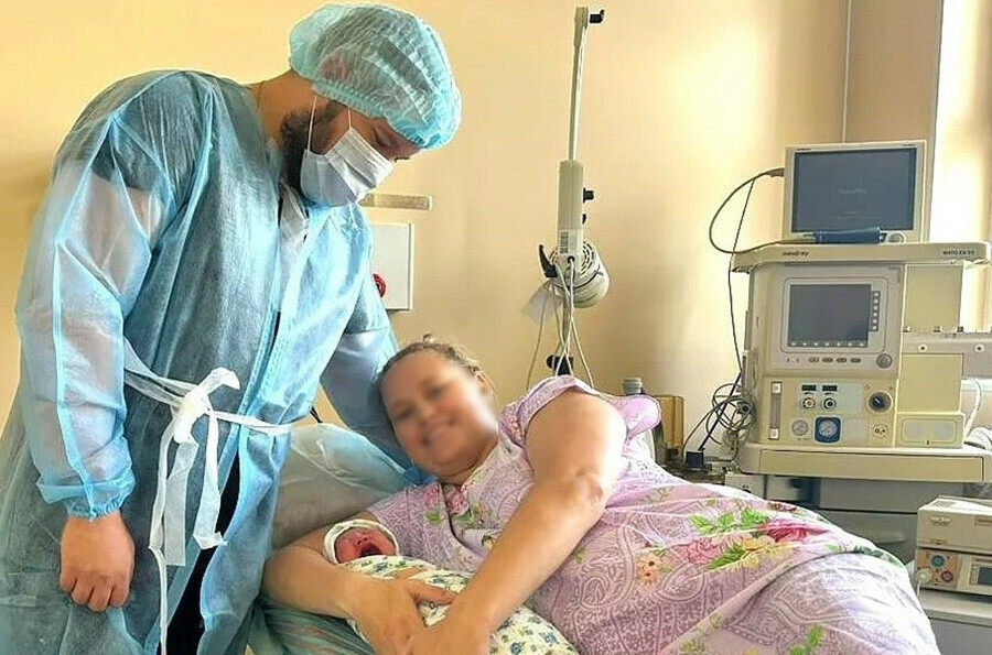 Не стоит принуждать партнера быть на родах чему в Школе матерей учат амурчан