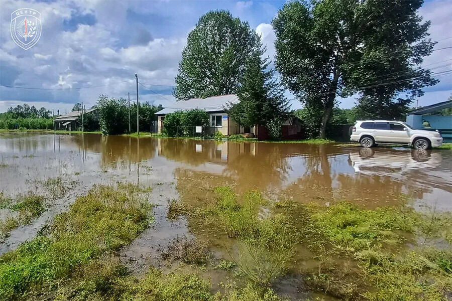В село Ивановка Амурской области зашла вода