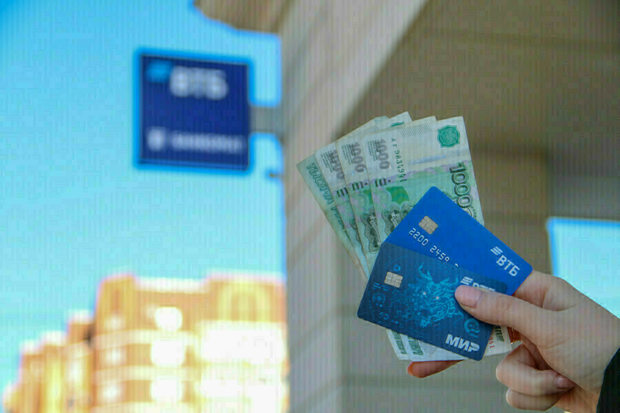 ВТБ подсчитал россияне взяли в 16 раза больше потребкредитов 