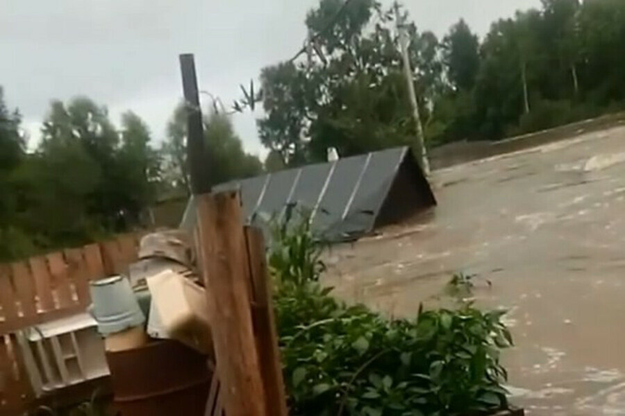 Эвакуация населения из зоны ЧС должна стать обязательной решило правительство РФ