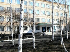 Очевидцы 16летняя студентка открыла в техникуме Райчихинска стрельбу по людям после обвинений одногруппников