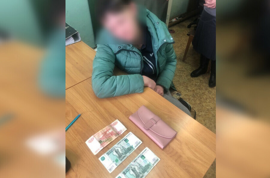В Тамбовском районе раскрыта кража 10 тысяч рублей