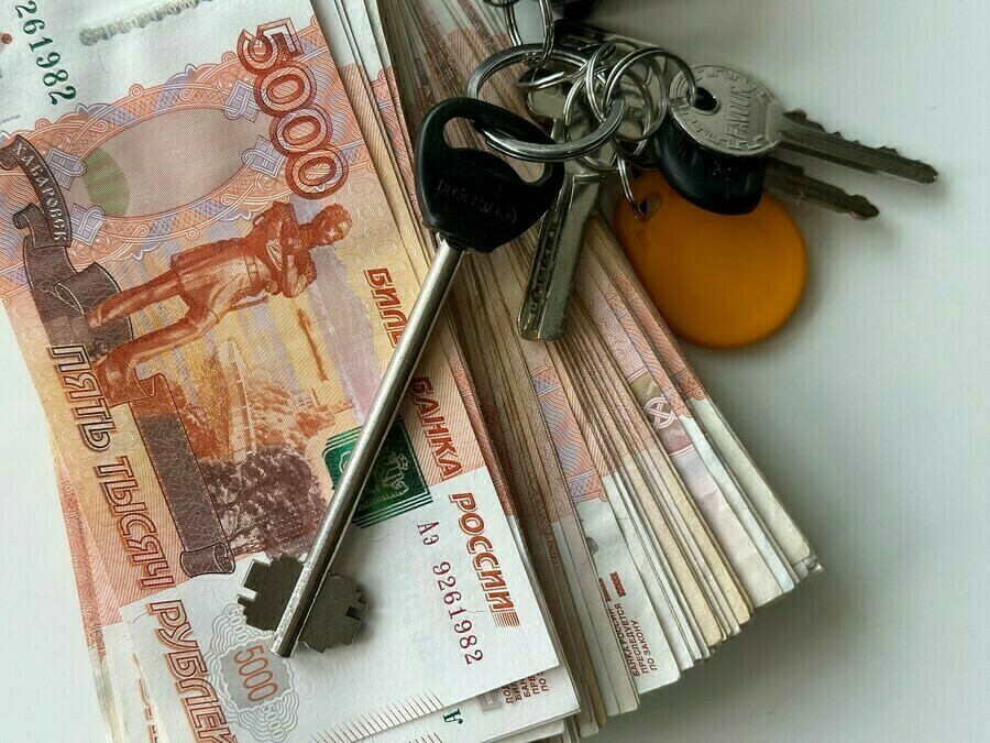 Амурчанка фиктивно зарегистрировала 8 иностранцев в своей квартире Что решил суд