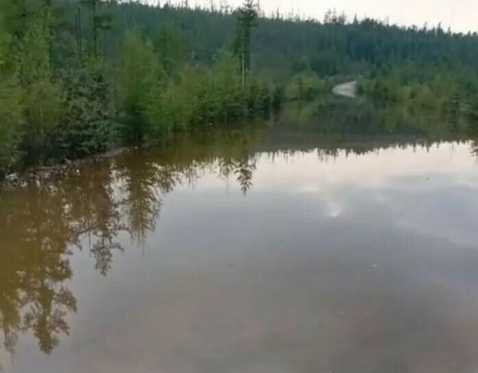 Еще в одном округе Амурской области изза выхода воды закрыли дорогу