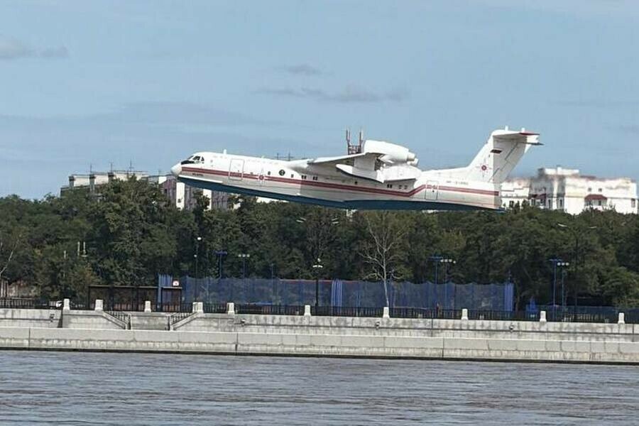 Над Амуром между Благовещенском и Хэйхэ пилоты устроили целое шоу видео