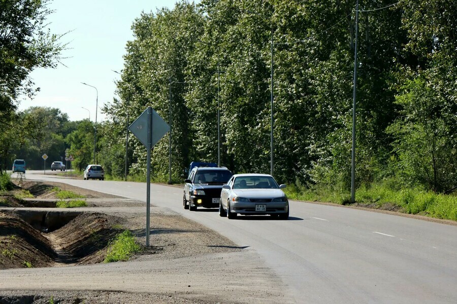 Улицу Школьную в Благовещенске отремонтировали на три месяца раньше срока фото