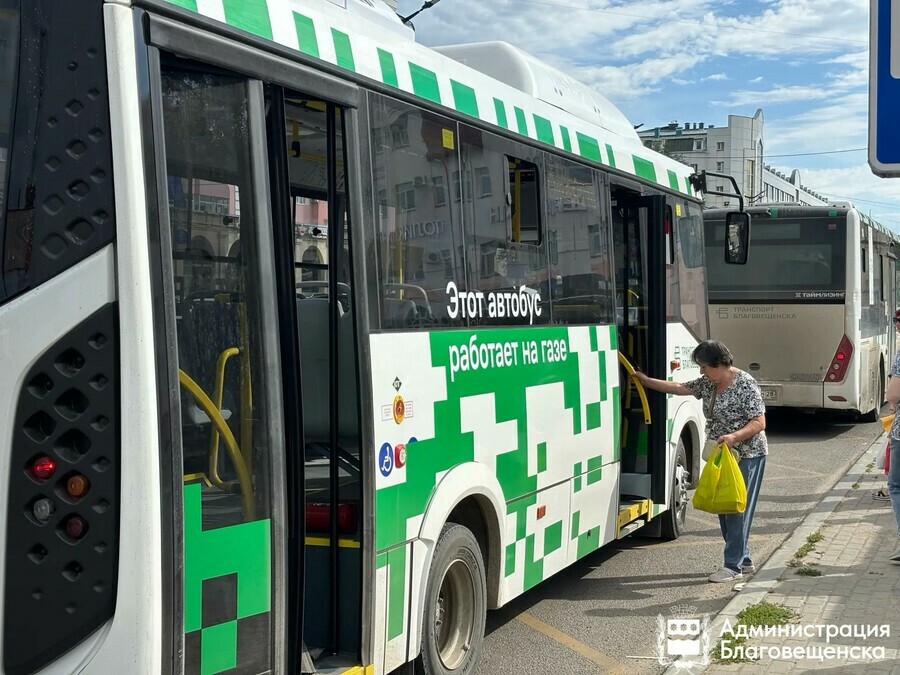 На улицы Благовещенска выходят автобусы работающие на газе Куда отправят дизельные 