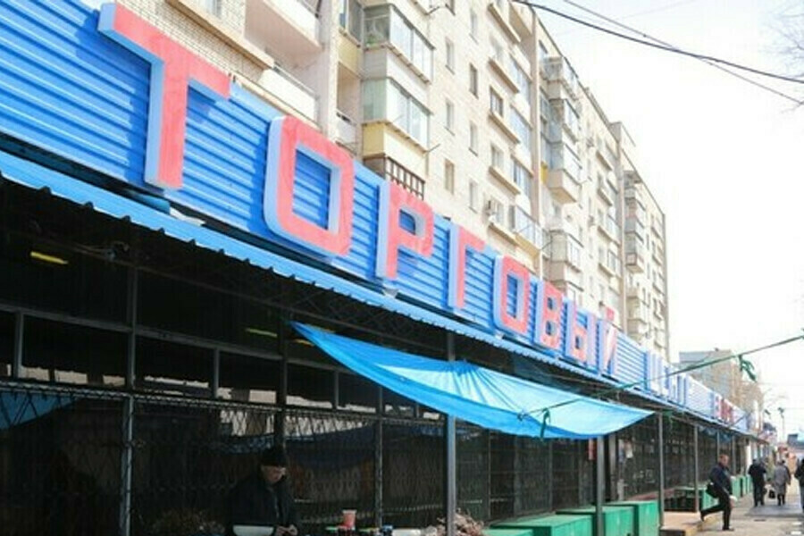 Тараканы и просрочка на рынке ГСТК в Благовещенске выявлены грубые нарушения