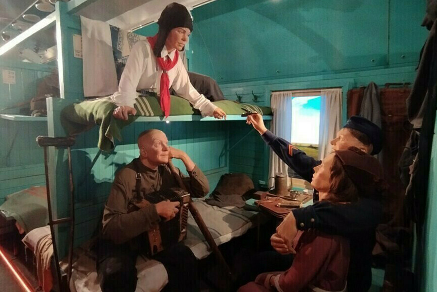 Около жд вокзала в Благовещенске ограничили движение транспорта