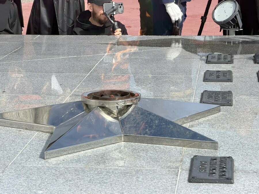 Забыть  значит предать настоящее и прошлое в Благовещенске зажгли Вечный огонь фоторепортаж