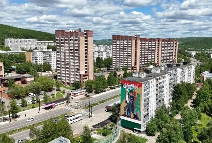 Северная столица Приамурья отмечает 51й день рождения в городе открывают памятник бригадирам БАМа фото 