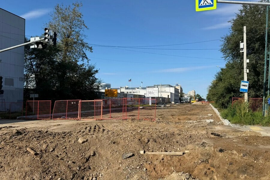 Обещали к 1 сентября а завершения не видно мэр Благовещенска рассказал где дорожники сорвали сроки ремонта улиц фото