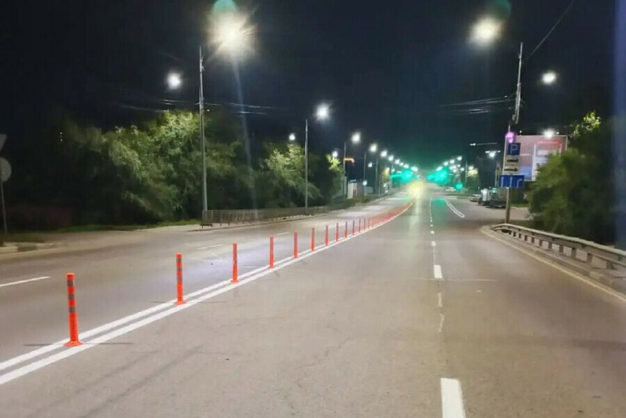 На дороге Благовещенска установили тестовые делинаторы
