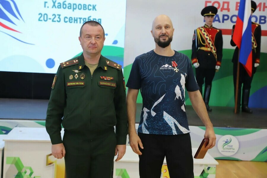 Двух амурчан неожиданно для них наградили орденом Мужества