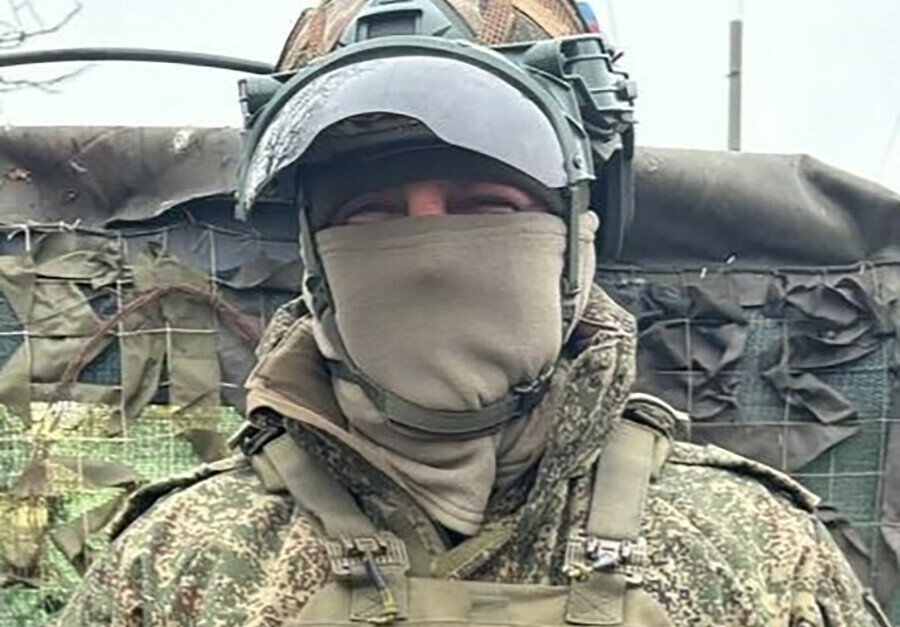 За выполнение сложной боевой задачи награждён младший сержант Олег Эпов из Приамурья