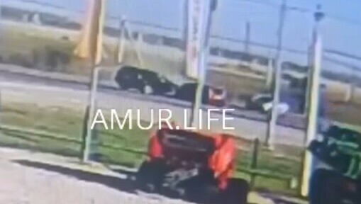 Появился момент жесткого ДТП на подъезде к Благовещенску видео