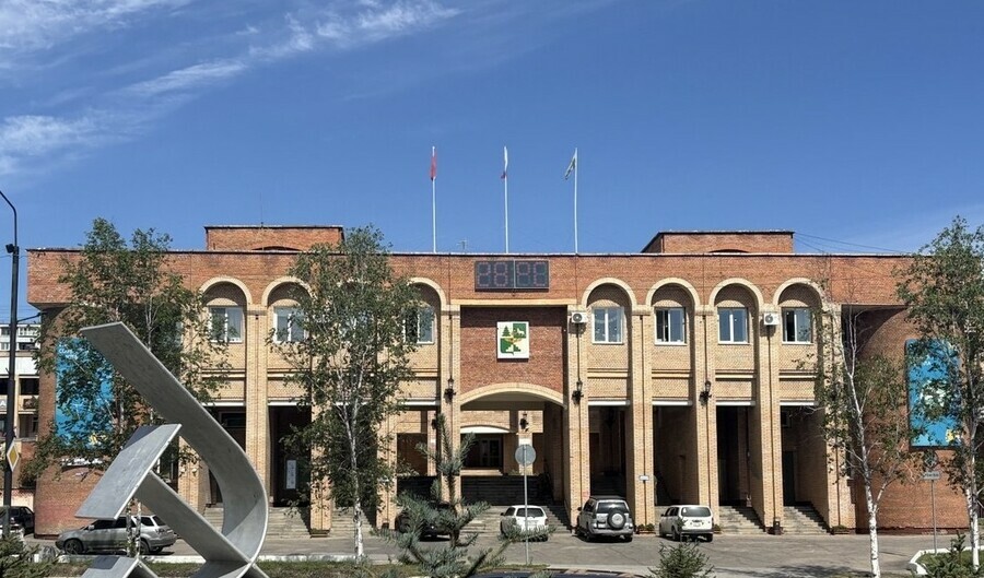 В Тынде депутаты досрочно прекратили полномочия председателя думы и выбрали нового