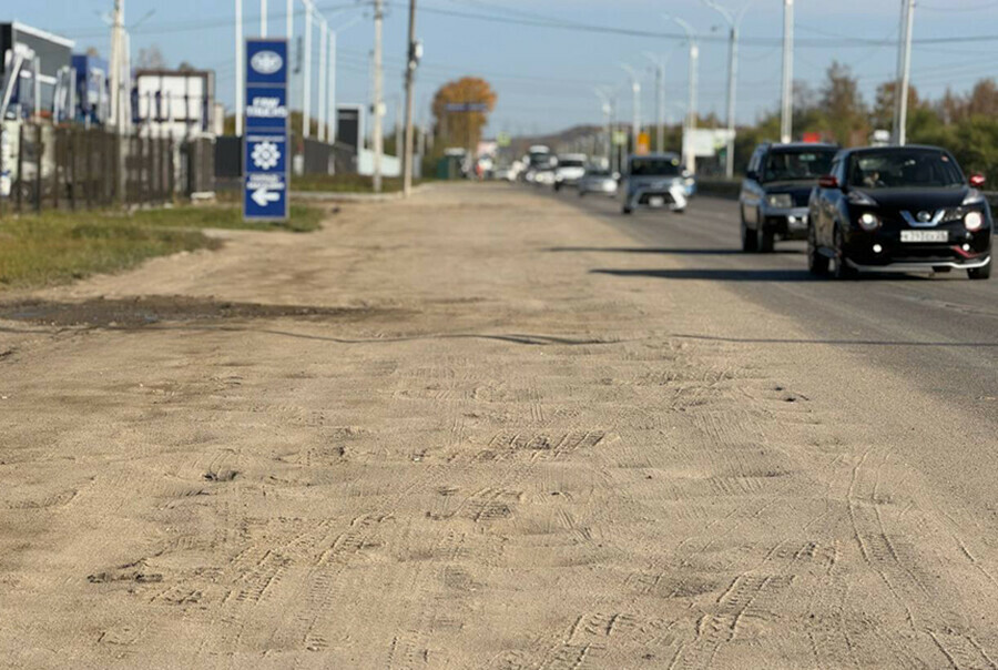 Парковка у храма фуры на обочинах мэр Благовещенска решил навести порядок на Новотроицком шоссе фото