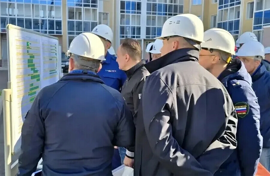 Высокий гость приезжал на космодром Восточный с инспекционным визитом 