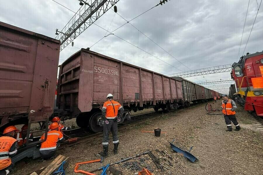 Изза фальшивых записей в Приамурье сошли вагоны с рельсов Виновный установлен
