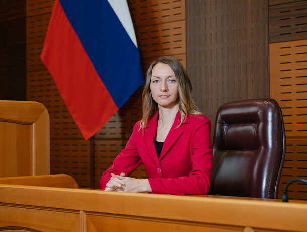 Председателем амурского парламента стала Екатерина Снежко