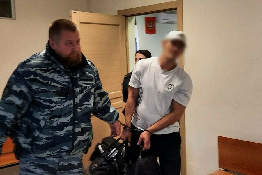Вышел изпод домашнего ареста за кофе в Приамурье обвиняемого в серии краж отправили в СИЗО фото 