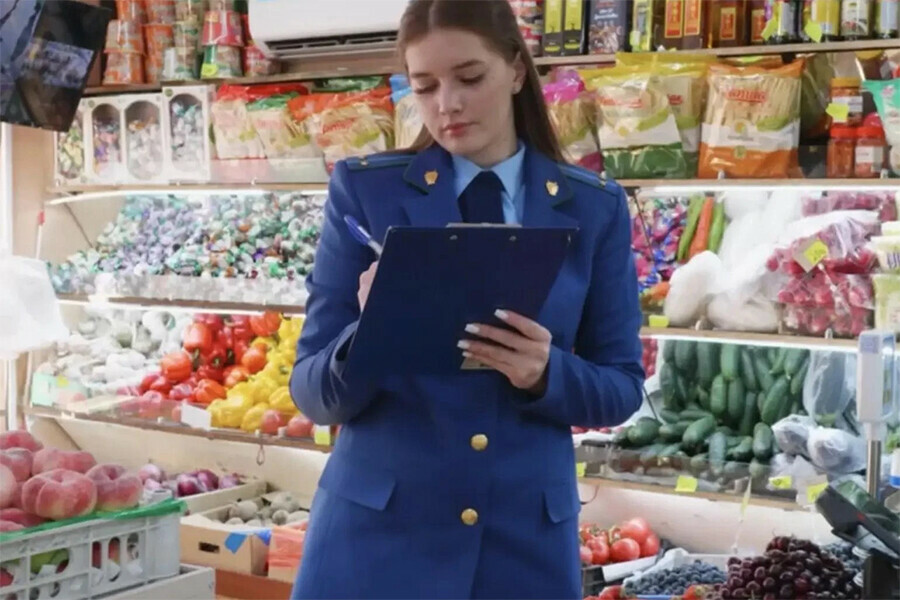 Просроченную продукцию продавали в киосках в амурском селе  