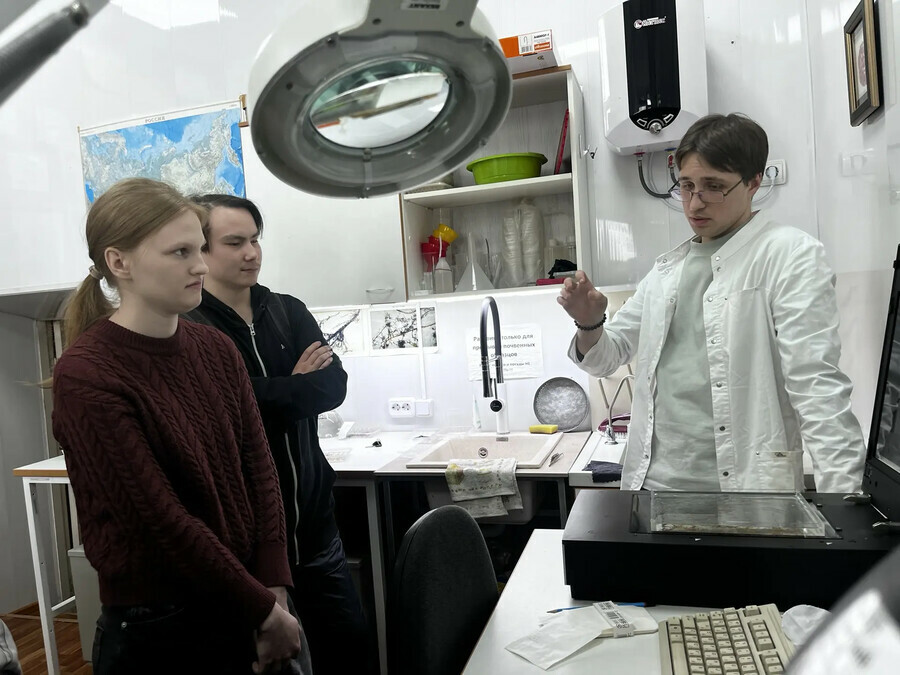 Ученых изучающих амурских динозавров и не только хотят переселить из исторических зданий Куда они переедут и что будет со зданиями дальше