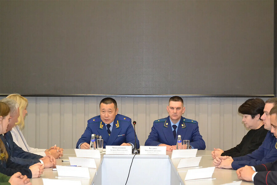 Нового прокурора представили коллективу прокуратуры Ивановского округа Приамурья