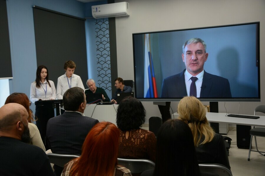 Амурская область помогла открыть первый в ДНР центр цифрового образования детей