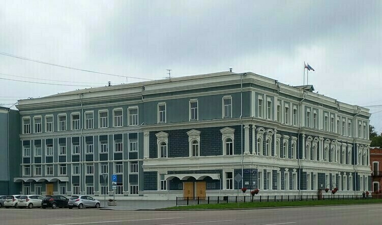 Более 13 миллионов рублей направят на ремонт крыши здания администрации Благовещенска