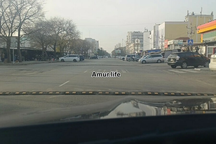 Новые лежачие полицейские появились в Благовещенске фото