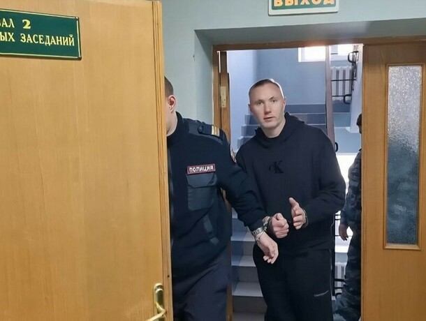 Суд заключил под стражу водителя Camry устроившего жестокое избиение на улице Благовещенска 