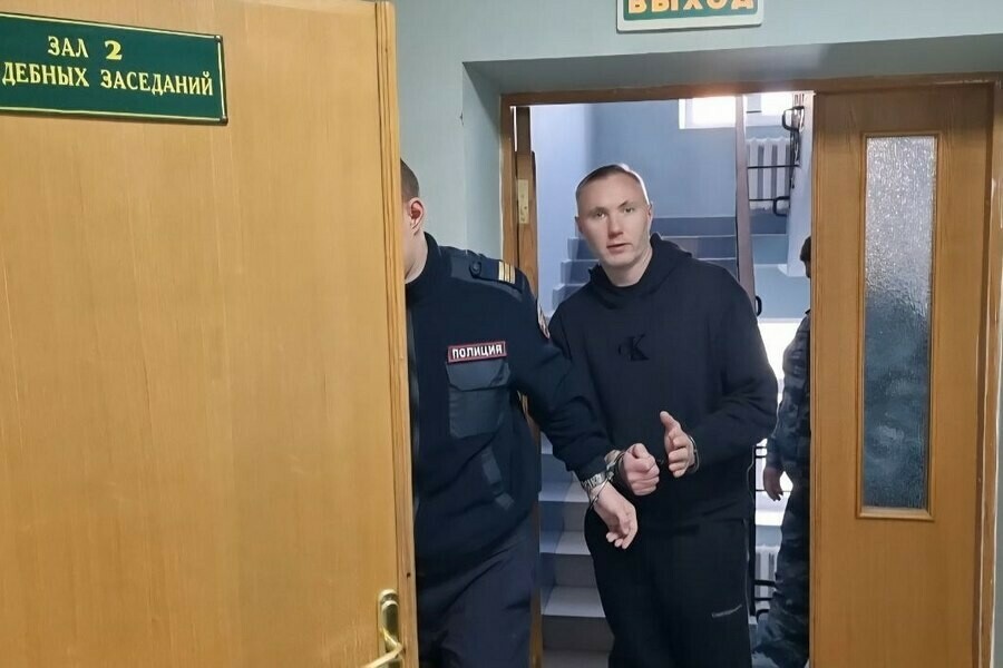 Суд заключил под стражу водителя Camry устроившего жестокое избиение на улице Благовещенска 