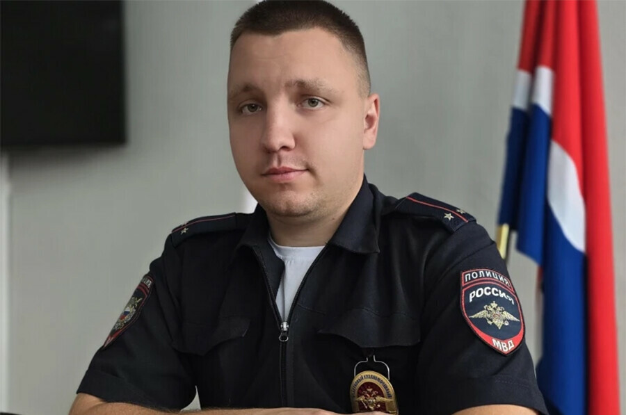 Полицейский спас девушку в Амурской области
