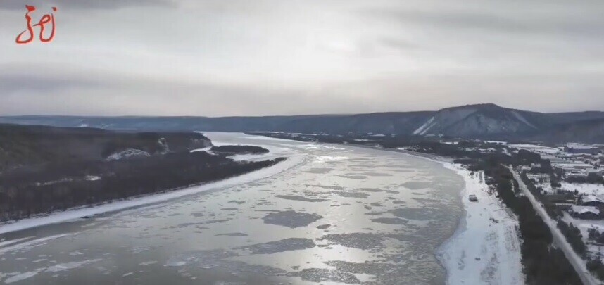 Зима добралась до Амура соседи Приамурья показали как замерзает река видео 
