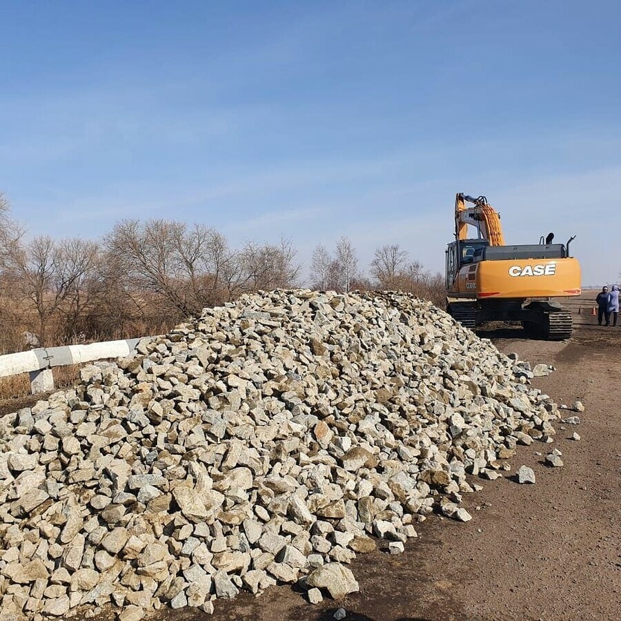 Обрушенная дорога в Ивановском районе Амурской области закрыта на ремонт